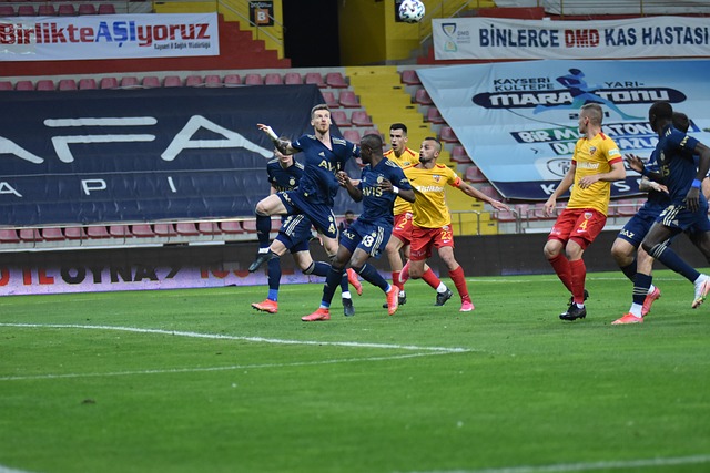 上海申花迎建队32周年纪念日，俱乐部官方发布庆贺海报