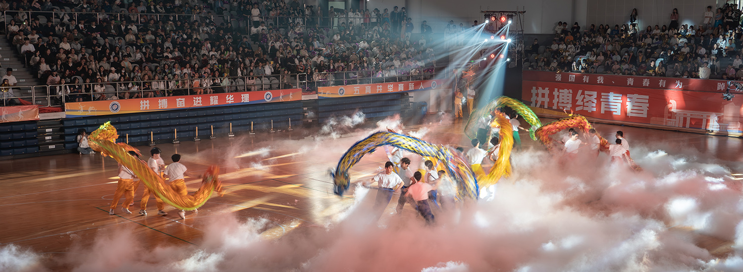 国际米兰0比1利物浦，巴萨2比1法兰克福